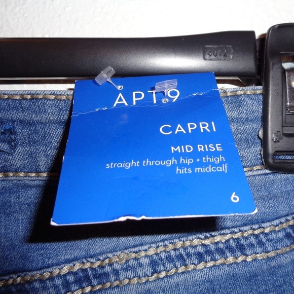 Apt. 9 Capri Embellished Jeans Size 6 NWT Mid-Rise - Picture 4 of 8